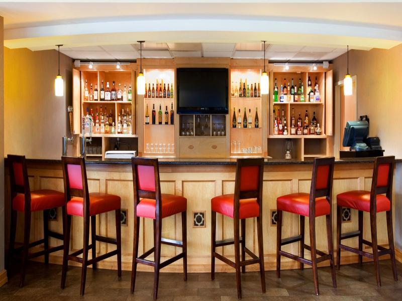 Four Points By Sheraton Charlotte/Пайнвил Екстериор снимка