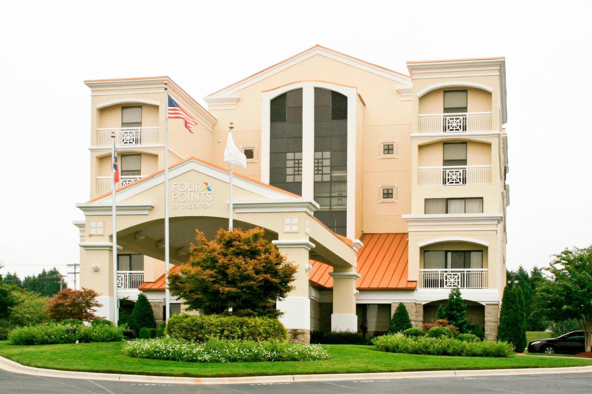 Four Points By Sheraton Charlotte/Пайнвил Екстериор снимка
