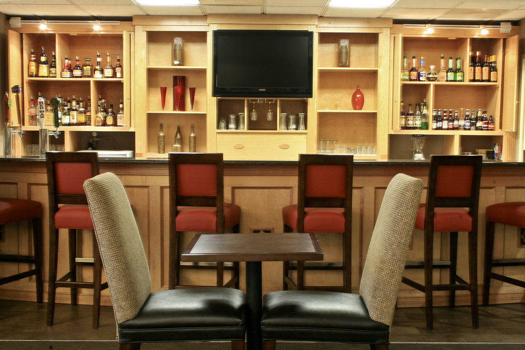 Four Points By Sheraton Charlotte/Пайнвил Екстериор снимка